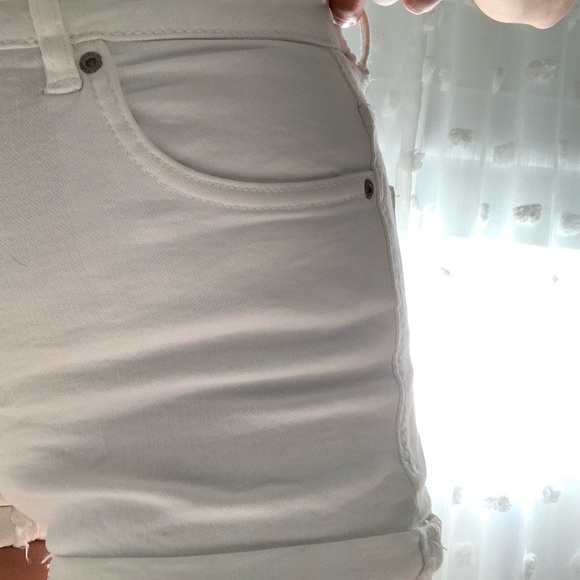 Shorts - Picture 2 of 4